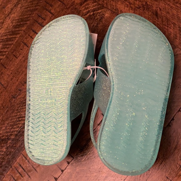 NWT Old Navy Jelly sandals- toddler 8 - Picture 3 of 3